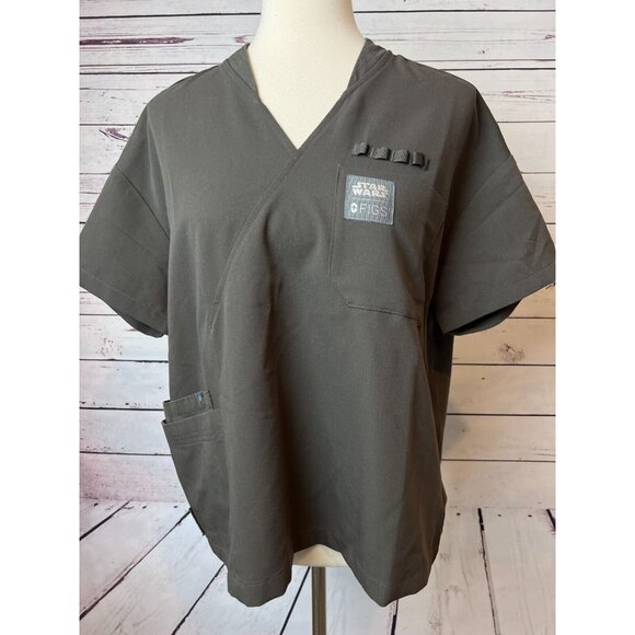 FIGS Scrub Top Star Wars Shirt size Medium Limited Edition 1000052 Nursing - Picture 1 of 7